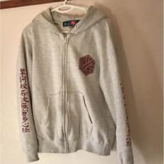パーカーのサムネイル