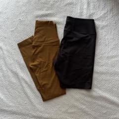 ヨガパンツ 2枚セット（グレーUNIQLO）のサムネイル