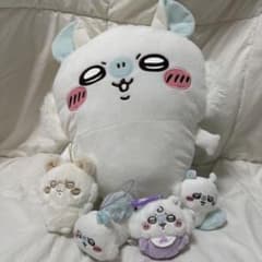 つ*ん様 【市場価格 約7000円】美品 ちいかわモモンガ BIGぬいぐるみ等のサムネイル