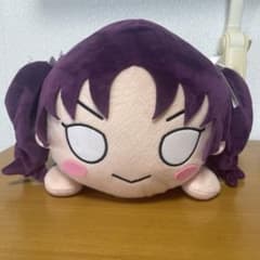 鹿角理亞 寝そべりのサムネイル