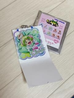 魔入りました！入間くん　アクリルキーホルダー　ジャージメイド　クララのサムネイル