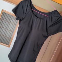 ブラ着き半袖のサムネイル