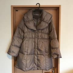 【新品未使用】ダウンコート　Lサイズ　スクロールのサムネイル