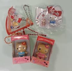 ハローキティ チョコボックス シークレット パッケージチャーム 4点セットのサムネイル
