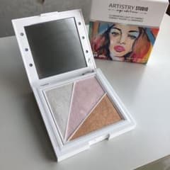 artistry フェイスカラー　ハイライトやアイシャドーにものサムネイル