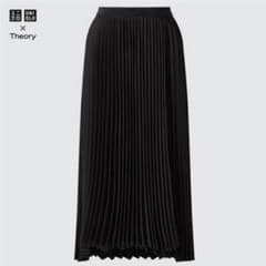 【UNIQLO × theory】プリーツスカートのサムネイル