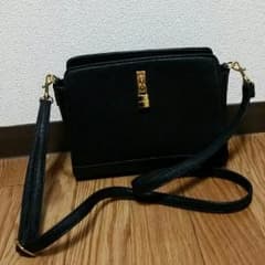 ブラック　ショルダーバックのサムネイル