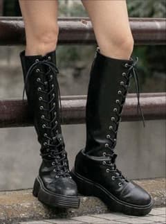 【美品】jouetie レースアップスニーカーソールロングブーツ 23.5cmのサムネイル