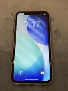 Apple iPhone 11 本体のサムネイル