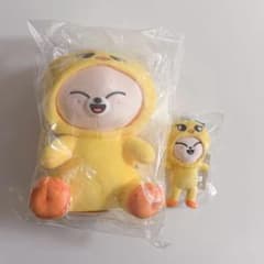 スキズ SKZOO ポガリ フォクシニー 抱き ぬいぐるみ バックチャーム スキズ SKZOO ポガリ フォクシニー 抱き ぬいぐるみ バックチャーム