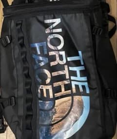 adidasリュックと THE NORTH FACE リュックのサムネイル