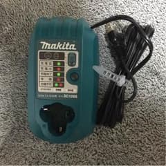 マキタ 充電器 新品未使用のサムネイル