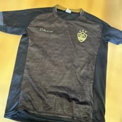 ATHLETA ブラックandゴールド刺繍入りシャツ Lサイズのサムネイル