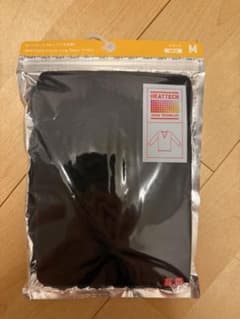 UNIQLO ヒートテック VネックT 九分袖 ブラック Mのサムネイル