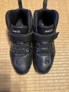 elfブラック ローハイカット バイクシューズのサムネイル
