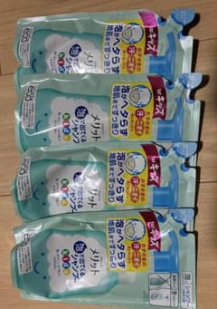 メリット 泡で出てくるシャンプー キッズ つめかえ用 4個セットのサムネイル