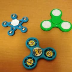 【お値下げ】ハンドスピナー3個セットのサムネイル
