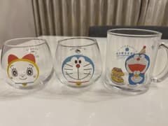 [비매품] 도라에몽 미래 백화점의 노벨티와 유라유라 글라스 세트