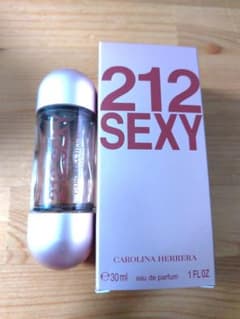 CAROLINA HERRERA 212 SEXY オードパルファム 30mlのサムネイル
