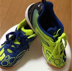 サッカー   フットサルシューズ  室内用のサムネイル