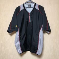 DESCENTE  ウインドブレイカーのサムネイル