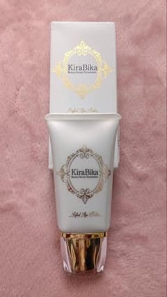 きらびかセラムビューティファンデーションS《美容液ファンデーション》のサムネイル