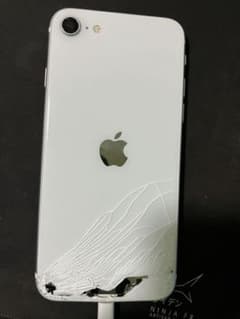 iPhone SE 第2世代 ホワイト MHGU3J/Aのサムネイル