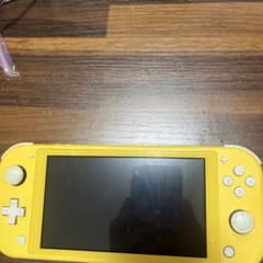 Nintendo Switch Lite イエロー 本体のサムネイル