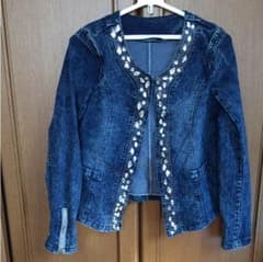 美品♡キラキラデニムビジューのサムネイル
