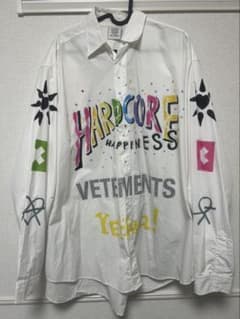 VETEMENTS シャツのサムネイル