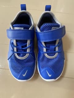 NIKE ナイキ スニーカー　17センチのサムネイル