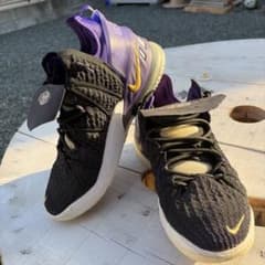 LeBron 19 ブラック/パープルのサムネイル