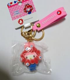 新商品✨️ミャクミャクサンリオ立体マスコットフロッキーストラップ マイメロディのサムネイル