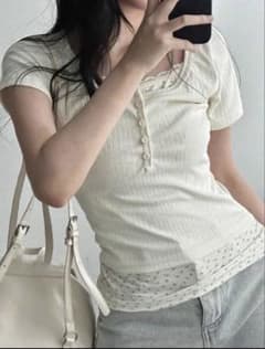 ヘンリーネック半袖Tシャツ 花柄インナー付き アプリコットのサムネイル