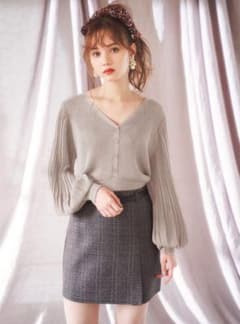 ☆美品☆GRL☆袖プリーツニットトップス☆ブラック＆ベージュ２枚セット☆のサムネイル