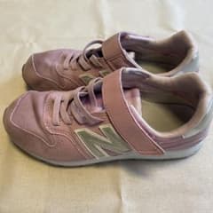 newbalance キッズ　22センチのサムネイル