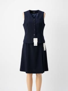 【値下げ中】事務服　ENJOE ベストキュロットセット9号ホームクリーニング可能のサムネイル