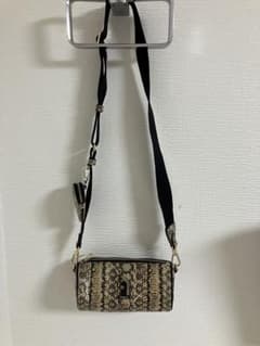 美品】FURLA パイソンショルダーバッグ☆お値引き引き品‼️☆ - メルカリ