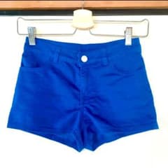 H&M DIVIDED ストレッチ ショートパンツのサムネイル