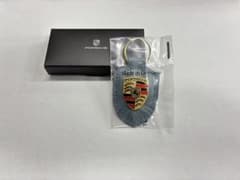 Porsche クレスト レザーキーホルダーのサムネイル