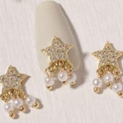 ★ ネイルパーツ★ゴールド★ハイブランド風のサムネイル