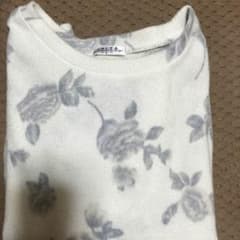 2月28日処分  花柄トップスのサムネイル