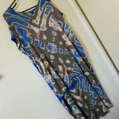 後ろが長い個性派タイダイ柄トップスのサムネイル