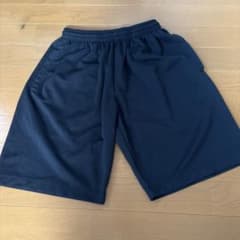 黒 ハーフパンツのサムネイル
