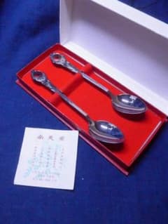 状態の良い銀のアンティークな装飾的花柄ケーキサーバー|mercari