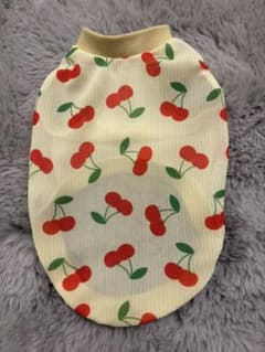 【Sサイズ】チェリー柄　ハンドメイド　犬服　タンクトップ　メッシュ　シースルーのサムネイル
