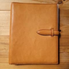 ブレイリオ　極美品　未使用　A5サイズ　システム手帳 　ナチュラルのサムネイル