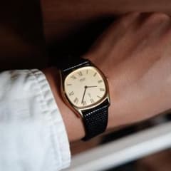 70s Vintage Seiko tank トノータンク ローマン文字盤 70s Vintage Seiko tank トノータンク ローマン文字盤 - メルカリ