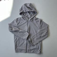 UNIQLO グレー パーカー 130のサムネイル