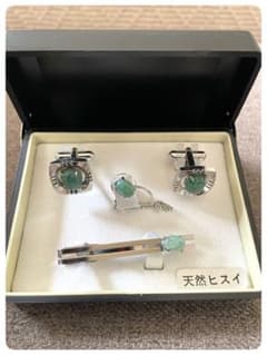 未使用】天然ヒスイ カフス ネクタイピン タイタック 4点セット 翡翠
